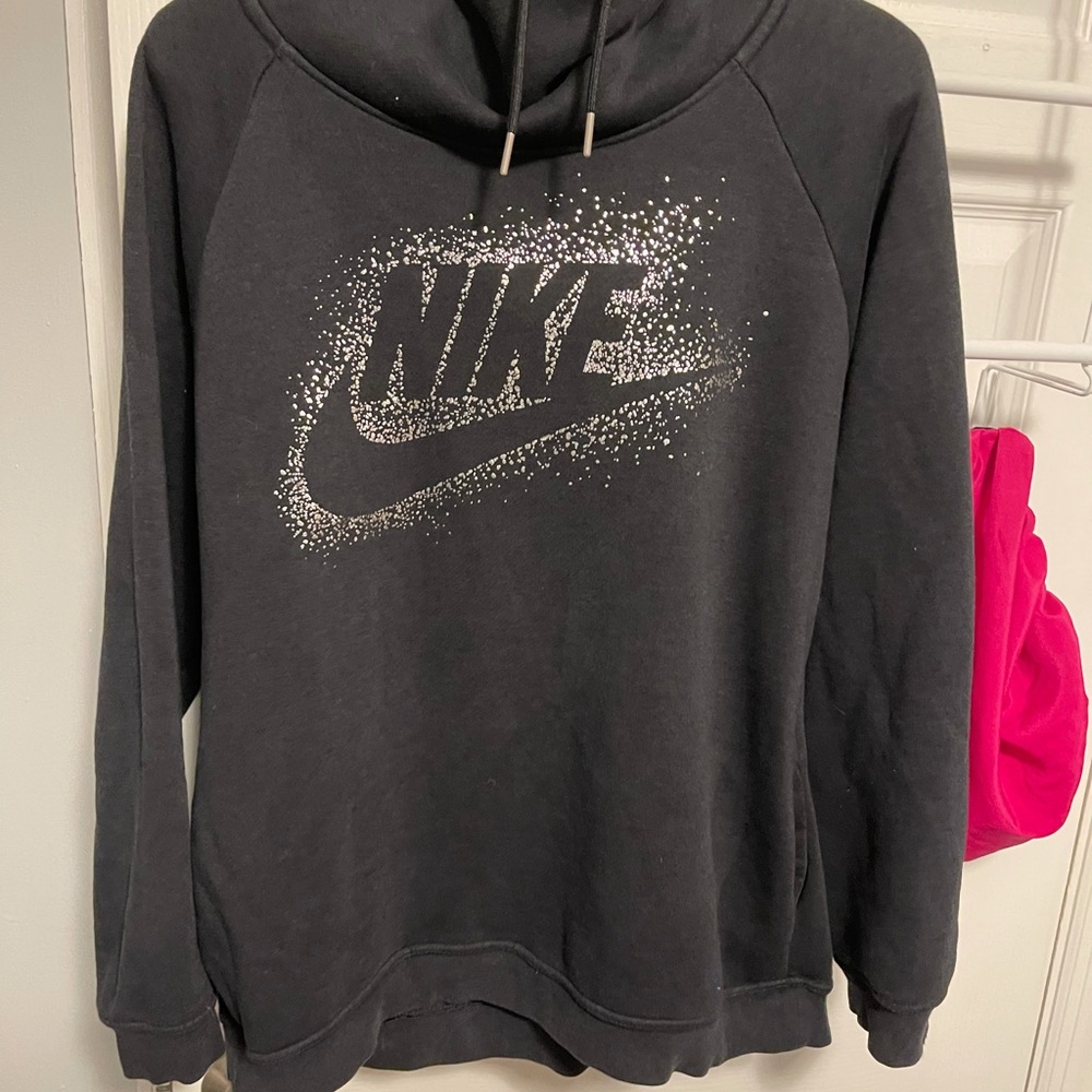 Nike Women’s X-Large Long Sleeve Hoodie